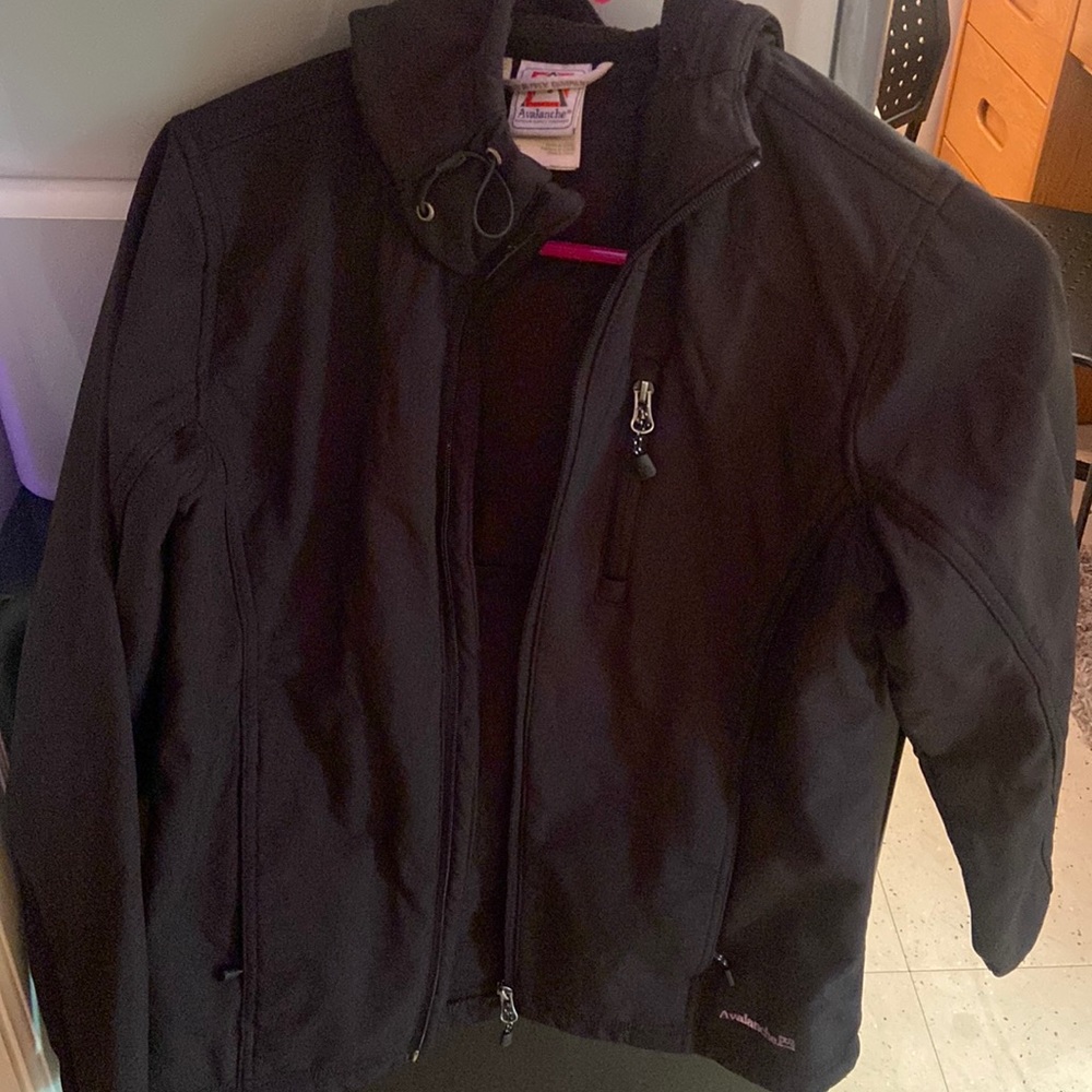 Avalanche Black coat. great condition and warm!